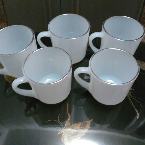 Vintage Antique Set of 5 Anchor Hocking Milk Glass coffee tea drink cups - Picture 2 of 5